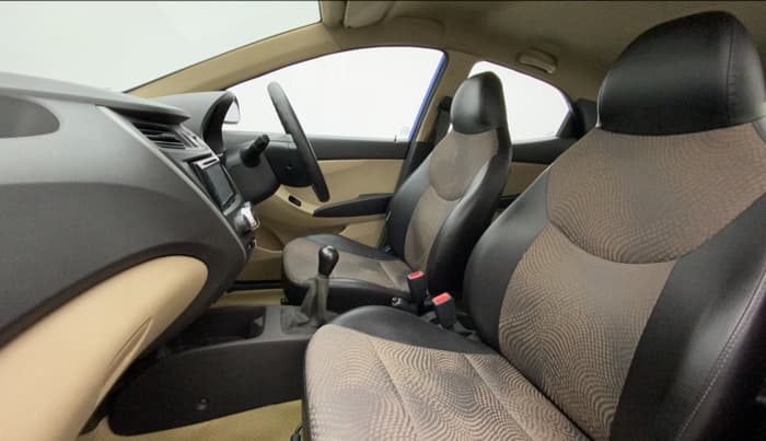 2014 Hyundai Eon 1.0 MAGNA +, Petrol, Manual, 37,578 km, Right Side Front Door Cabin