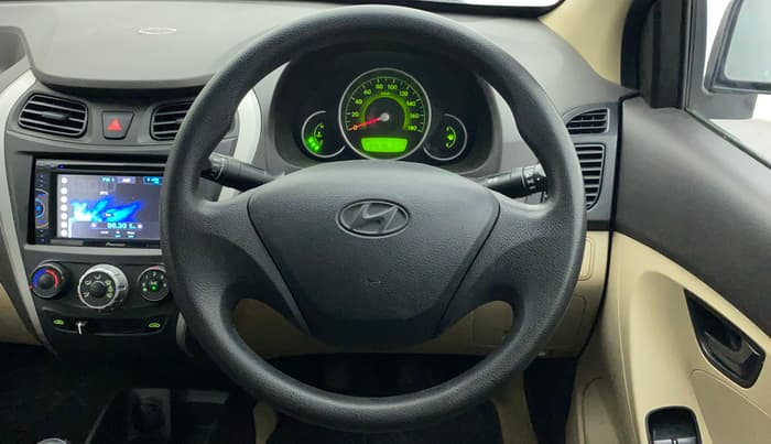 2014 Hyundai Eon 1.0 MAGNA +, Petrol, Manual, 37,578 km, Steering Wheel Close Up