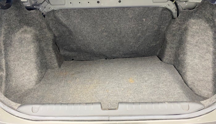 2019 Honda Amaze 1.2L I-VTEC V CVT, Petrol, Automatic, 27,585 km, Boot Inside