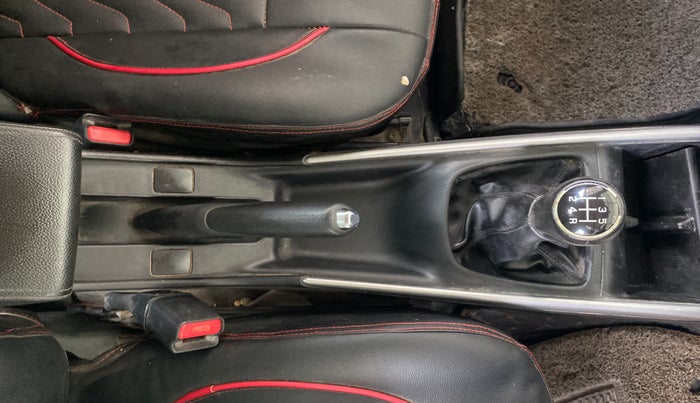 2017 Maruti Baleno ALPHA PETROL 1.2, Petrol, Manual, 1,33,987 km, Gear Lever