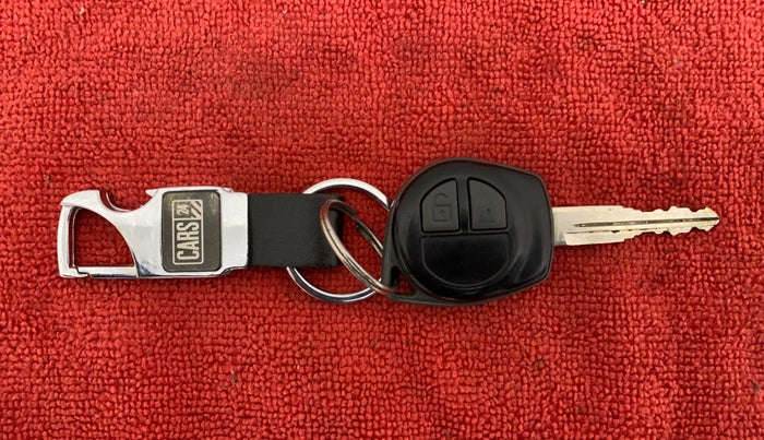 2015 Maruti Swift VXI, Petrol, Manual, 52,794 km, Key Close Up