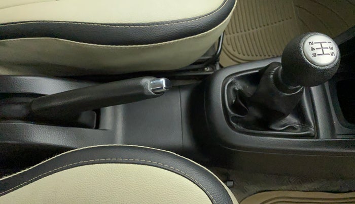 2015 Maruti Swift VXI, Petrol, Manual, 52,794 km, Gear Lever