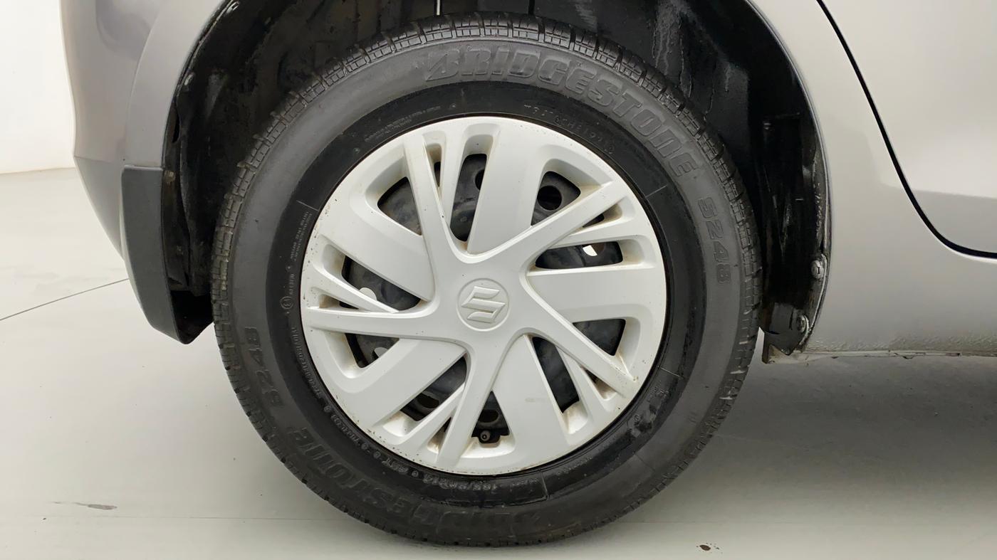 2015 Maruti Swift VXI, Petrol, Manual, 52,794 km, Right Rear Wheel