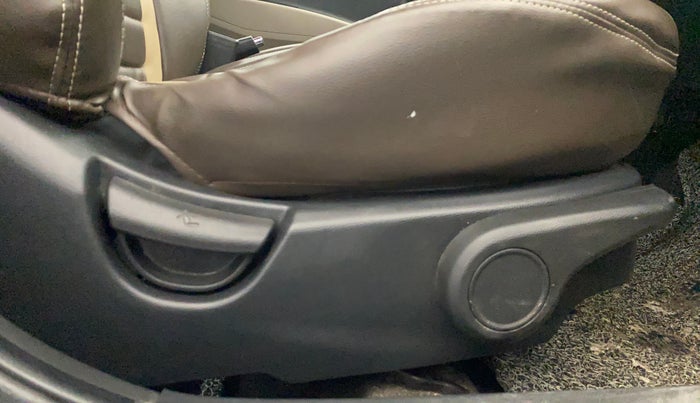 2015 Hyundai Xcent SX 1.2, Petrol, Manual, 68,665 km, Driver Side Adjustment Panel