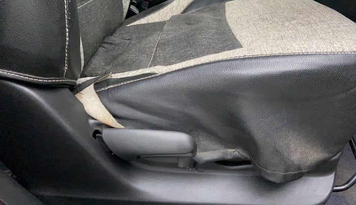 2015 Maruti Swift VXI D, Petrol, Manual, 45,212 km, Driver Side Adjustment Panel