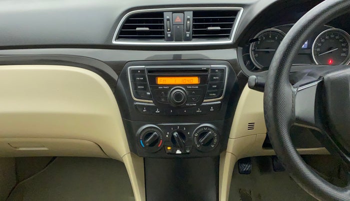 2014 Maruti Ciaz VXI, Petrol, Manual, 1,00,339 km, Air Conditioner