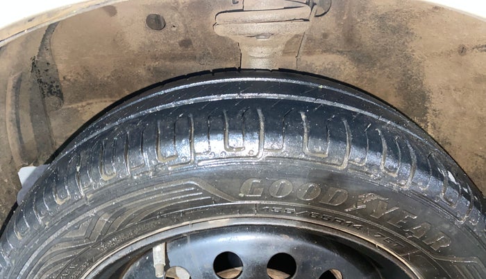 2016 Maruti Wagon R 1.0 VXI, Petrol, Manual, 31,925 km, Left Front Tyre Tread