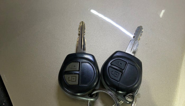 2016 Maruti Wagon R 1.0 VXI, Petrol, Manual, 31,925 km, Key Close Up