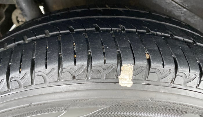 2014 Maruti Wagon R 1.0 VXI, Petrol, Manual, 1,14,527 km, Right Rear Tyre Tread