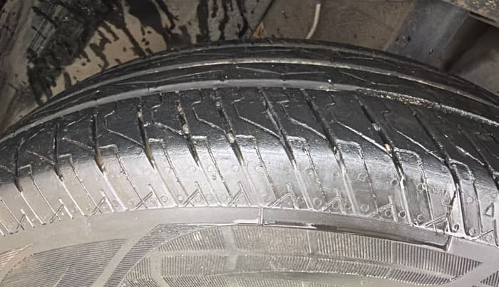 2025 Tata PUNCH PURE MT, Petrol, Manual, 11,082 km, Right Front Tyre Tread