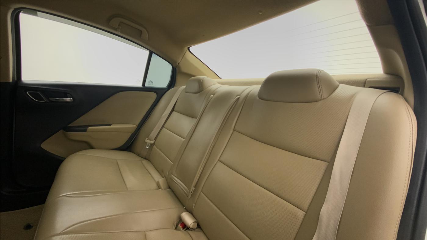 2018 Honda City V MT PETROL, Petrol, Manual, 71,080 km, Right Side Rear Door Cabin