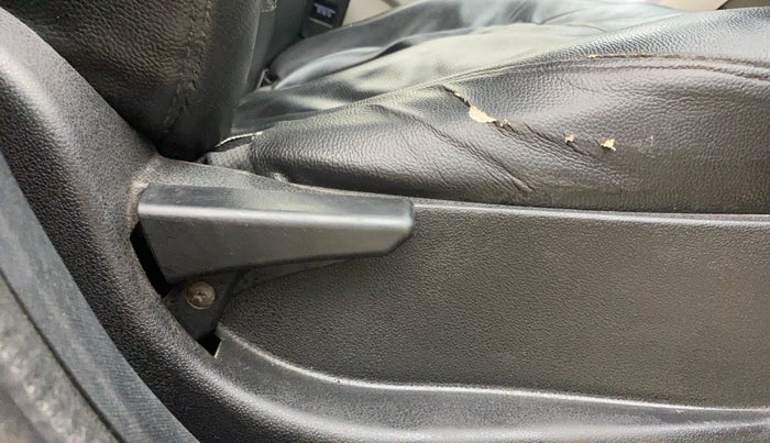 2018 Tata NEXON XMA DIESEL, Diesel, Automatic, 1,03,887 km, Driver Side Adjustment Panel