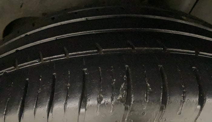 2021 MG HECTOR SHINE 1.5 PETROL TURBO CVT, Petrol, Automatic, 42,449 km, Left Rear Tyre Tread