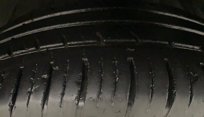 2021 MG HECTOR SHINE 1.5 PETROL TURBO CVT, Petrol, Automatic, 42,449 km, Left Front Tyre Tread