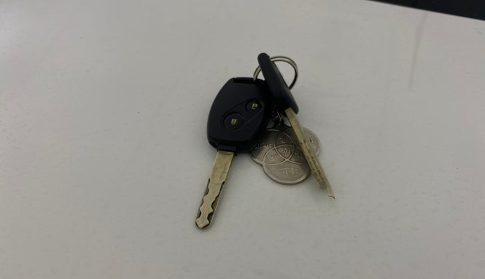 2014 Honda Amaze 1.2L I-VTEC S, Petrol, Manual, 62,535 km, Key Close Up