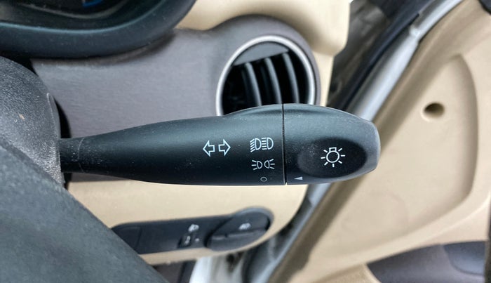 2010 Hyundai i10 MAGNA 1.2, Petrol, Manual, 65,303 km, Combination switch - Turn Indicator not functional