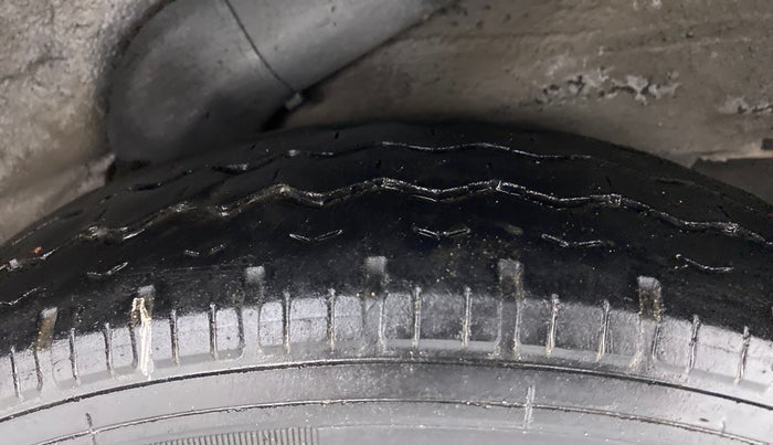 2010 Hyundai i10 MAGNA 1.2, Petrol, Manual, 65,303 km, Left Rear Tyre Tread