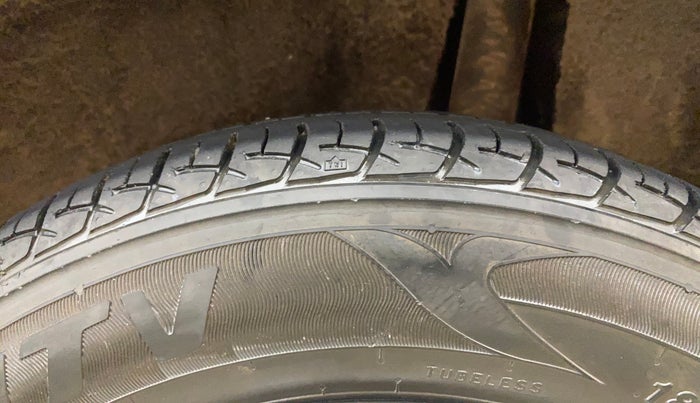 2018 Maruti Baleno DELTA PETROL 1.2, Petrol, Manual, 28,979 km, Left Rear Tyre Tread