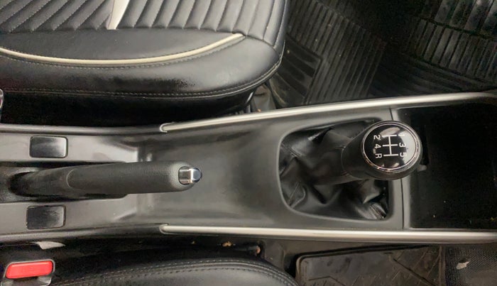 2018 Maruti Baleno DELTA PETROL 1.2, Petrol, Manual, 28,979 km, Gear Lever