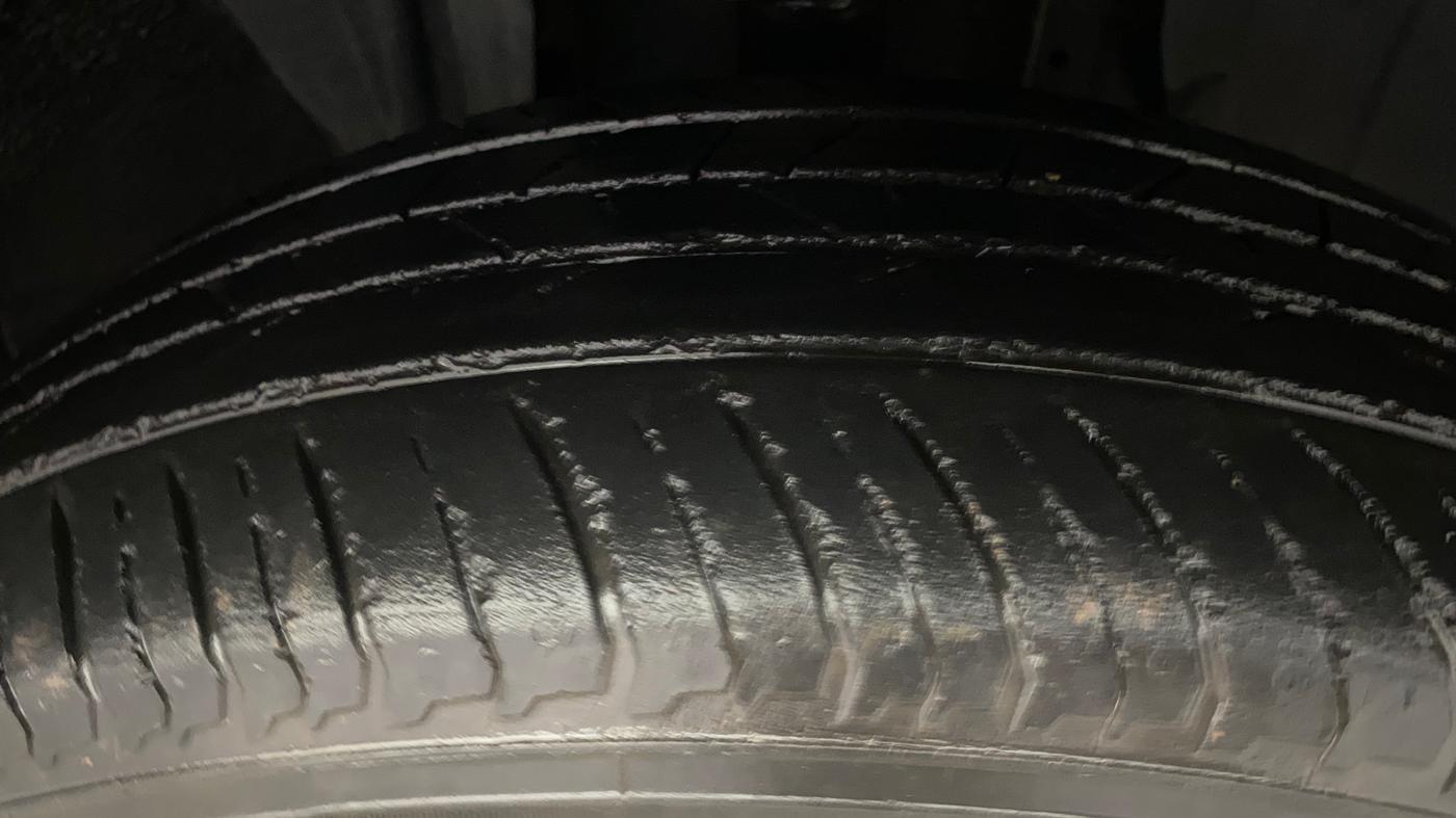 2022 Nissan MAGNITE XE, Petrol, Manual, 13,374 km, Right Front Tyre Tread