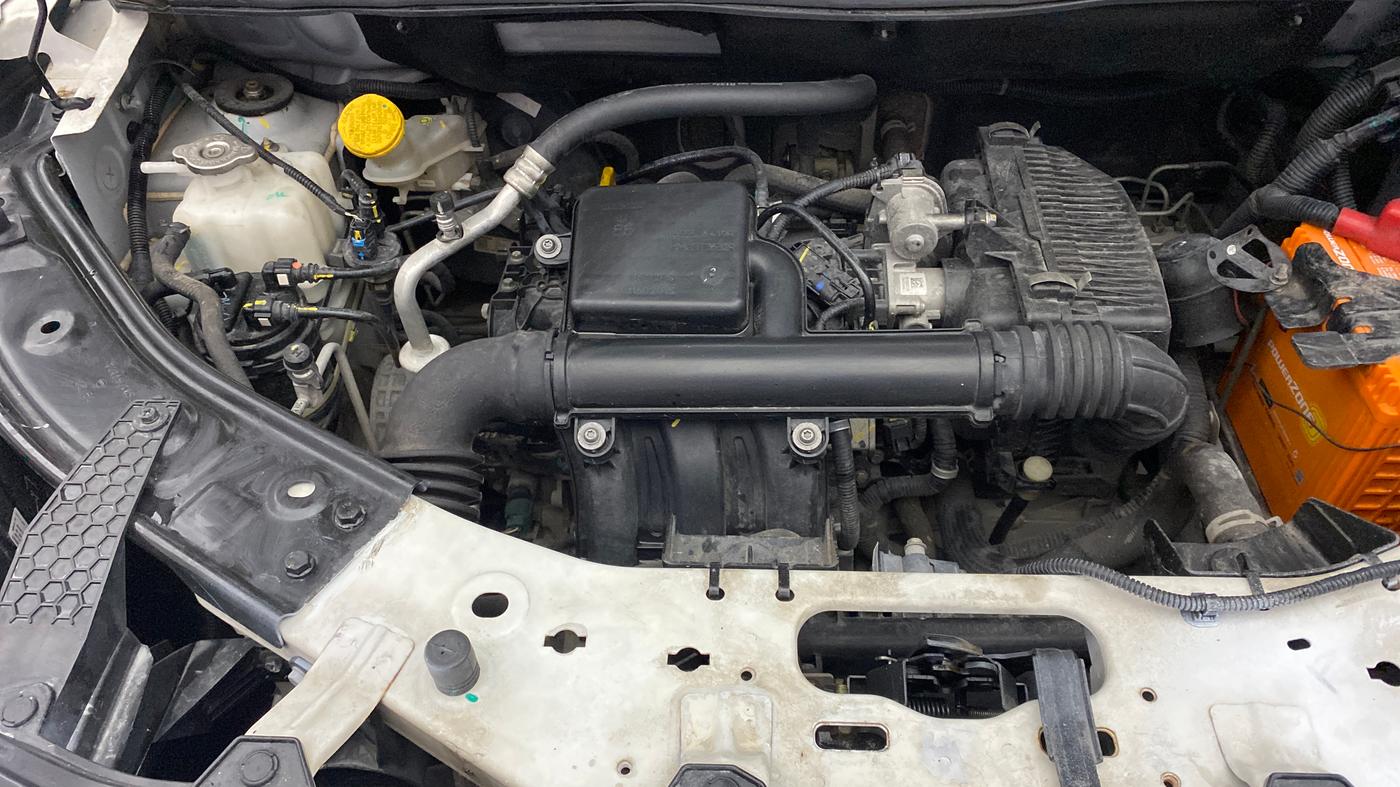 2022 Nissan MAGNITE XE, Petrol, Manual, 13,374 km, Engine View - Right