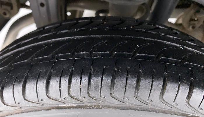 2012 Maruti Alto 800 LXI, Petrol, Manual, 45,413 km, Right Rear Tyre Tread