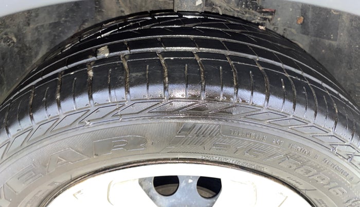 2021 Tata NEXON XMA SUNROOF PETROL, Petrol, Automatic, 10,282 km, Right Front Tyre Tread