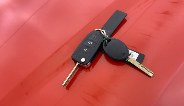 2021 Tata NEXON XMA SUNROOF PETROL, Petrol, Automatic, 10,282 km, Key Close Up