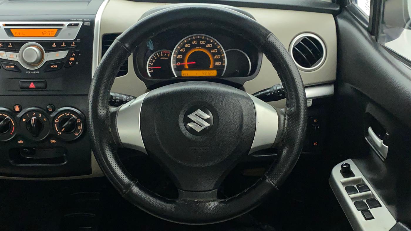 2016 Maruti Wagon R 1.0 VXI OPT, Petrol, Manual, 49,247 km, Steering Wheel Close Up