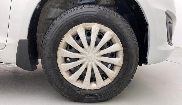 2015 Maruti Swift VXI, Petrol, Manual, 57,620 km, Right Front Wheel