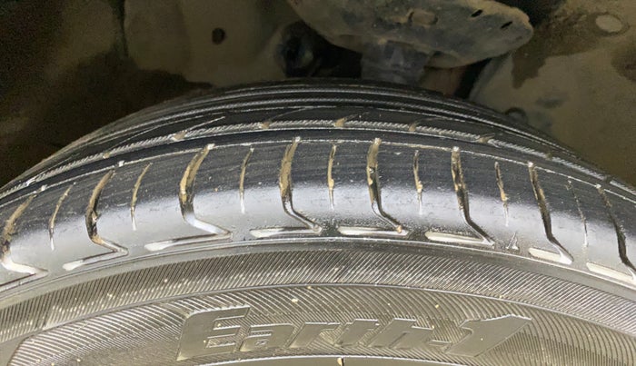 2019 Honda City 1.5L I-VTEC ZX, Petrol, Manual, 1,17,449 km, Right Front Tyre Tread