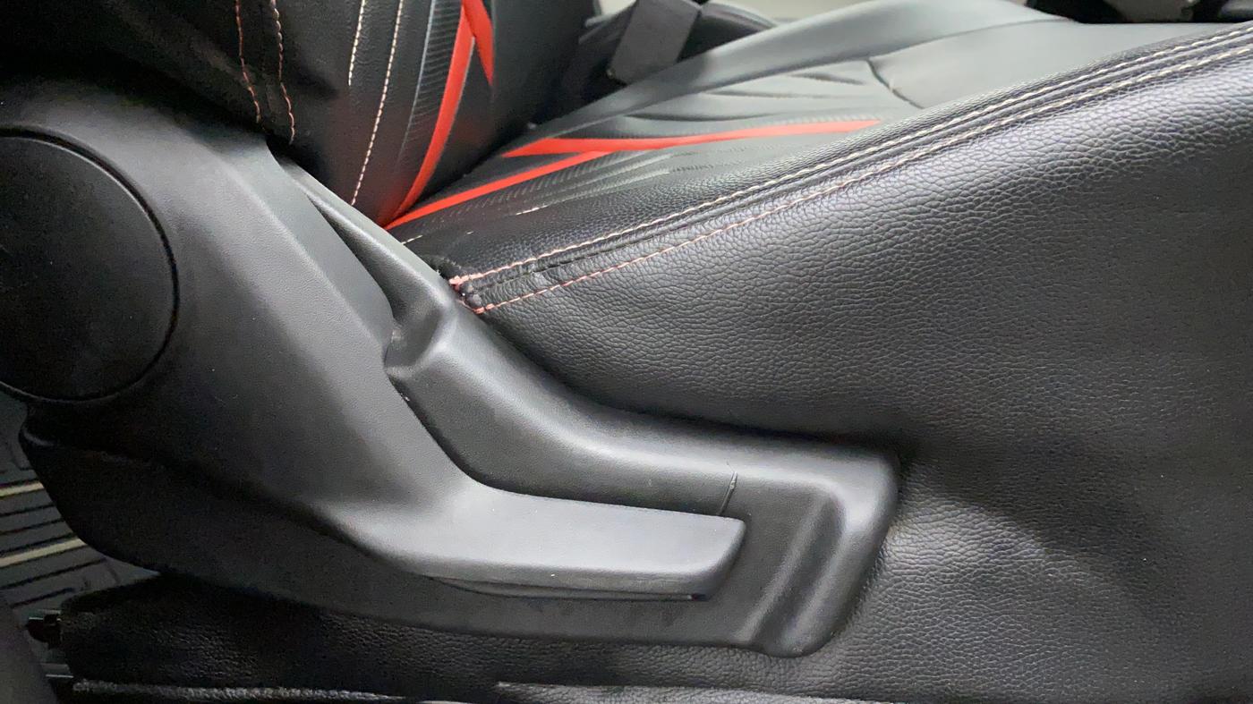 2017 Maruti IGNIS ZETA 1.2 K12 AMT DUAL TONE, Petrol, Automatic, 25,028 km, Driver Side Adjustment Panel