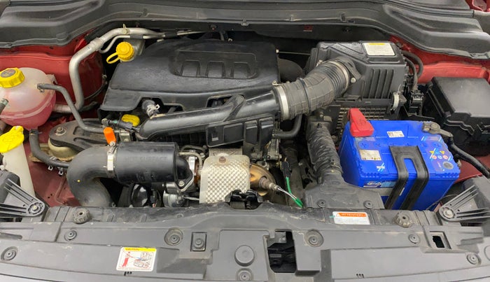 2019 Mahindra XUV300 W6 1.2 PETROL, Petrol, Manual, 27,307 km, Open Bonet