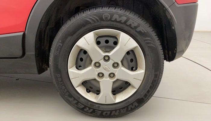 2019 Mahindra XUV300 W6 1.2 PETROL, Petrol, Manual, 27,307 km, Left Rear Wheel