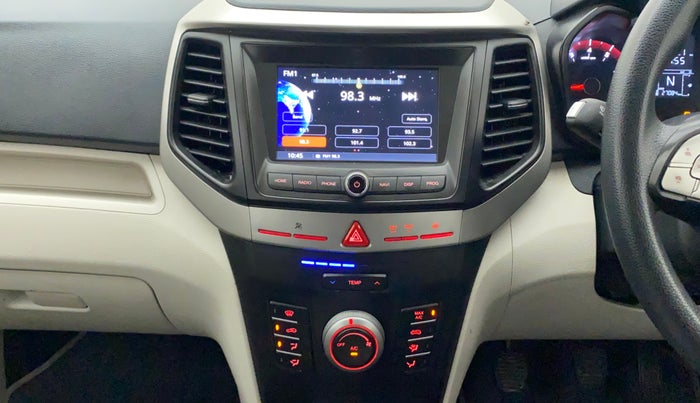 2019 Mahindra XUV300 W6 1.2 PETROL, Petrol, Manual, 27,307 km, Air Conditioner