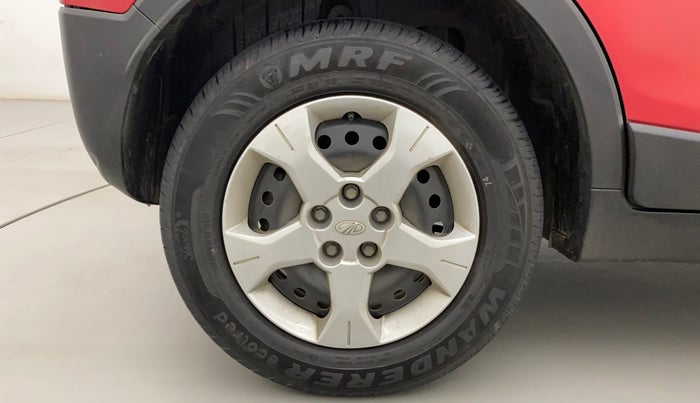 2019 Mahindra XUV300 W6 1.2 PETROL, Petrol, Manual, 27,307 km, Right Rear Wheel