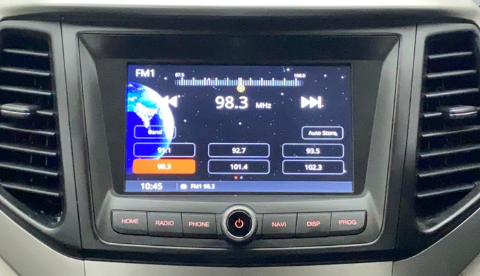 2019 Mahindra XUV300 W6 1.2 PETROL, Petrol, Manual, 27,307 km, Infotainment System