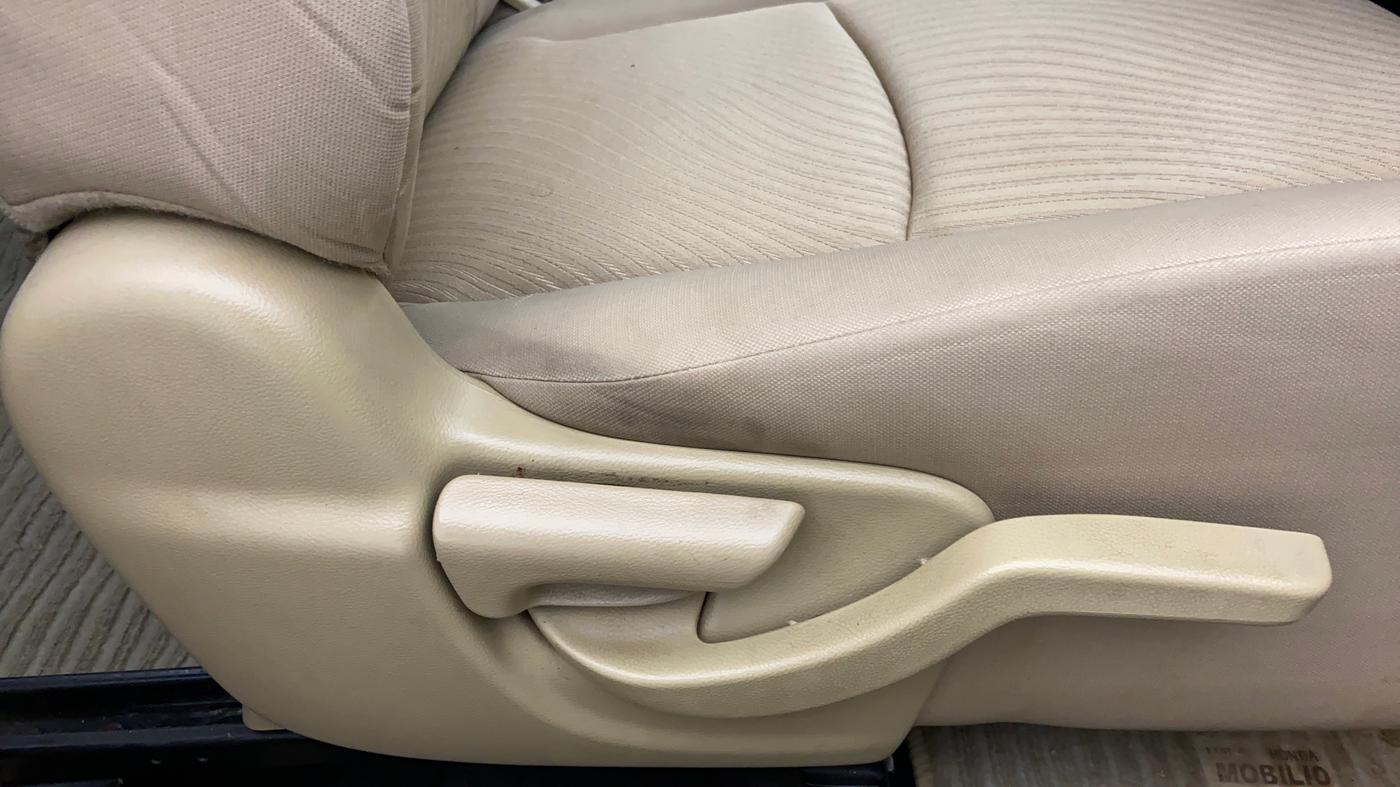 2014 Honda Mobilio 1.5 V OPT. I VTEC, Petrol, Manual, 70,926 km, Driver Side Adjustment Panel