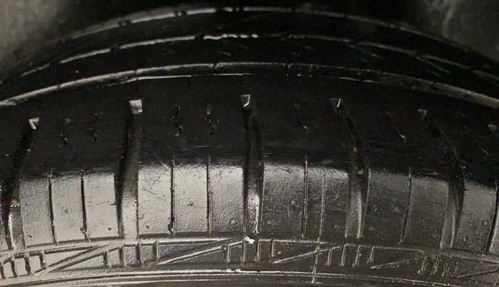 2016 Volkswagen Polo TRENDLINE 1.2L PETROL, Petrol, Manual, 40,071 km, Left Rear Tyre Tread