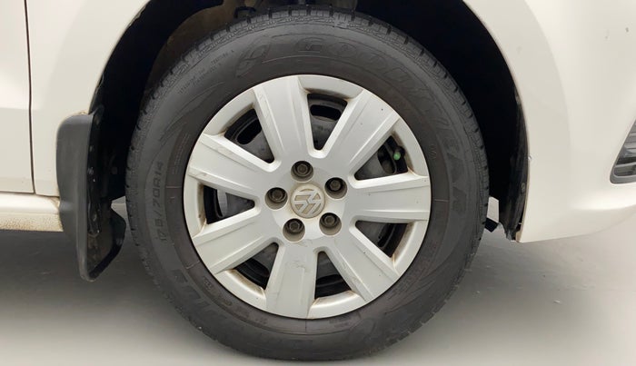 2016 Volkswagen Polo TRENDLINE 1.2L PETROL, Petrol, Manual, 40,071 km, Right Front Wheel