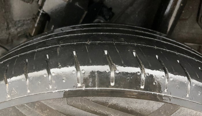 2023 Hyundai VENUE S 1.2, Petrol, Manual, 30,571 km, Left Rear Tyre Tread