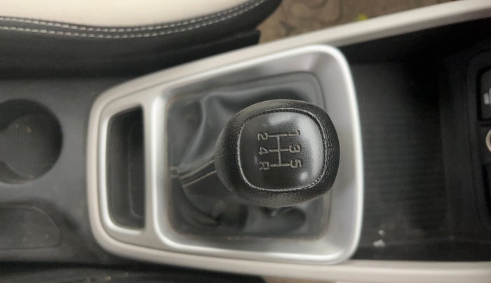 2023 Hyundai VENUE S 1.2, Petrol, Manual, 30,571 km, Gear Lever