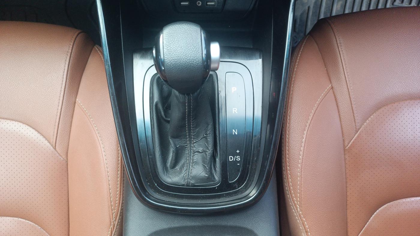 2020 MG HECTOR PLUS SHARP 1.5 PETROL TURBO DCT 6-STR, Petrol, Automatic, 41,658 km, Gear Lever