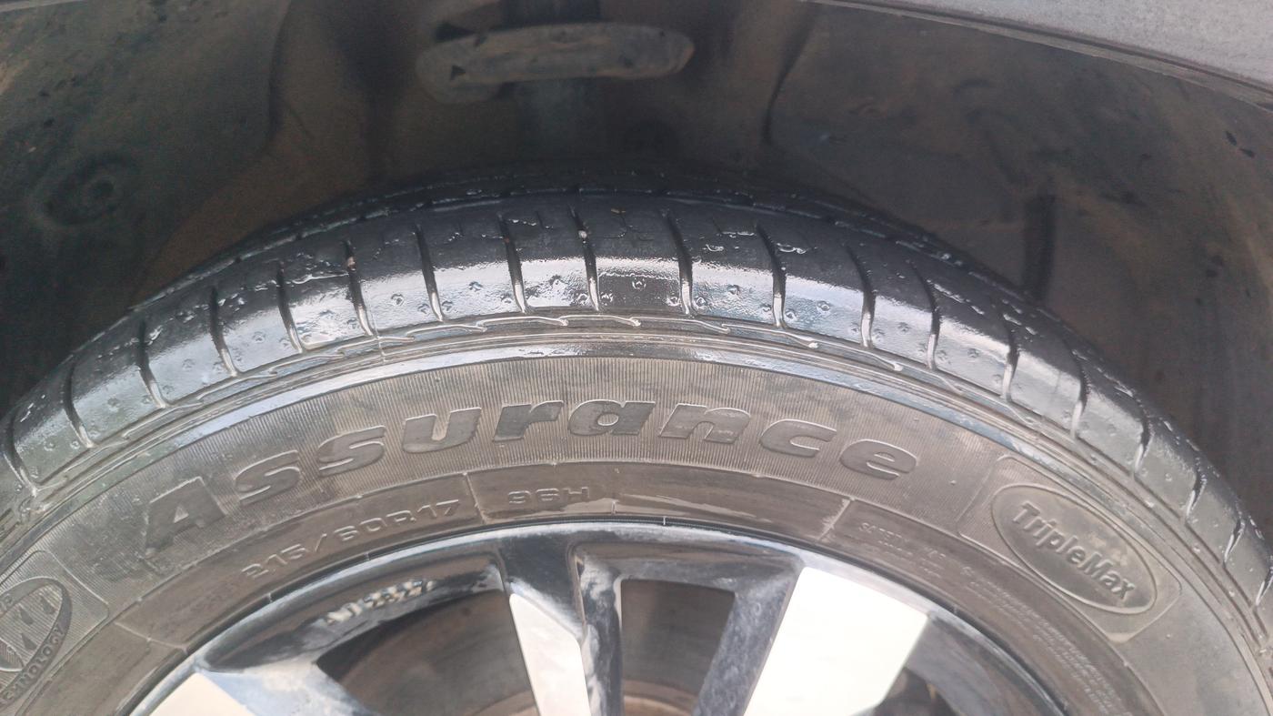2020 MG HECTOR PLUS SHARP 1.5 PETROL TURBO DCT 6-STR, Petrol, Automatic, 41,658 km, Right Front Tyre Tread