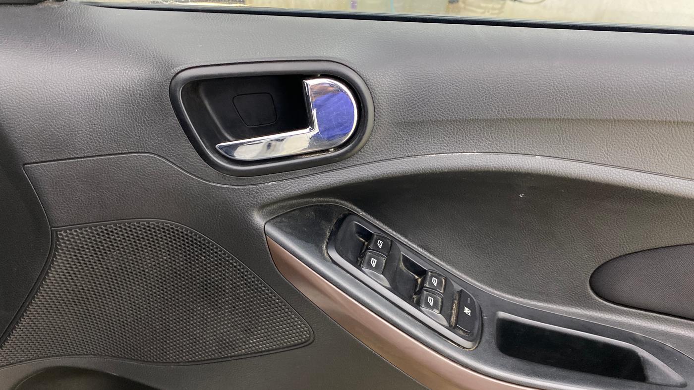 2019 Ford FREESTYLE TITANIUM PLUS 1.2 PETROL, Petrol, Manual, 88,052 km, Driver Side Door Panels Control