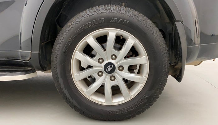 2016 Mahindra XUV500 W6, Diesel, Manual, 56,975 km, Left Rear Wheel