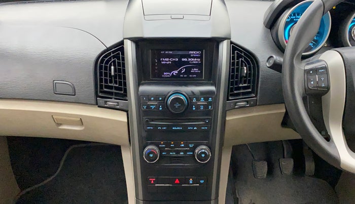 2016 Mahindra XUV500 W6, Diesel, Manual, 56,975 km, Air Conditioner