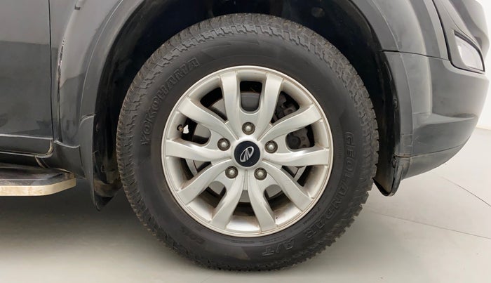2016 Mahindra XUV500 W6, Diesel, Manual, 56,975 km, Right Front Wheel