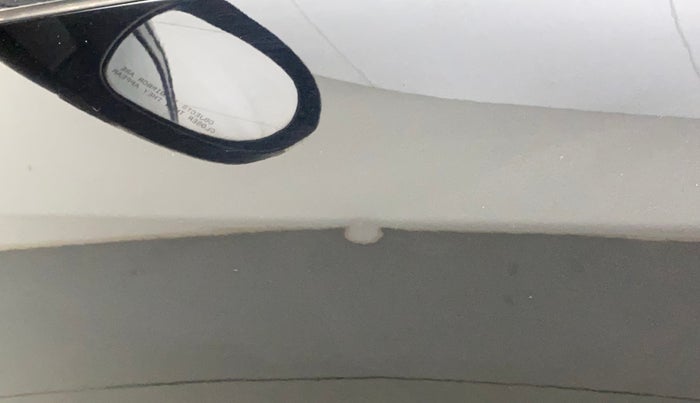 2016 Mahindra XUV500 W6, Diesel, Manual, 56,975 km, Front passenger door - Slightly dented