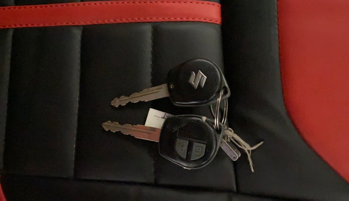 2016 Maruti Swift LXI (O), Petrol, Manual, 57,222 km, Key Close Up